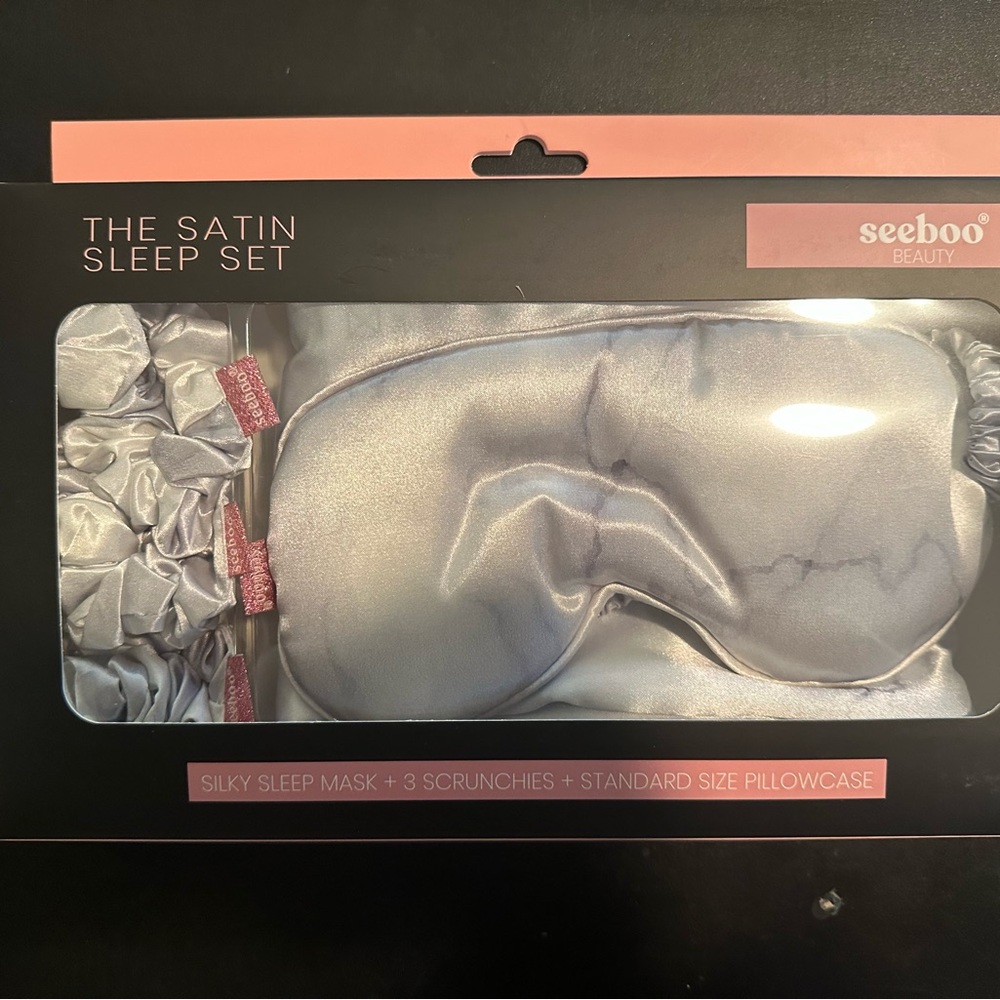 Beauty Satin Sleep Set in Silver Marble design